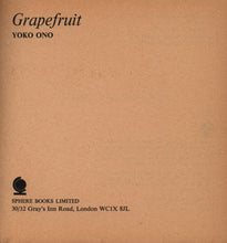 Load image into Gallery viewer, Title page of the Sphere edition featuring the title Grapefruit in a stylized italic serif typeface, with Yoko Ono's name and the publisher's London imprint centered below.